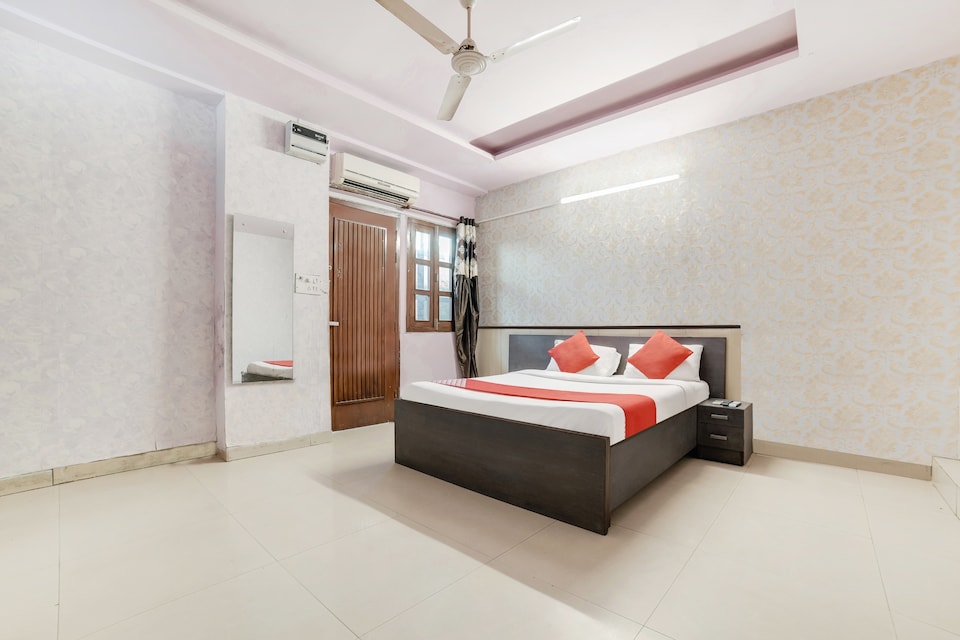 OYO 18771 Vishnu Home Stay, Lajpat Nagar Delhi, Delhi