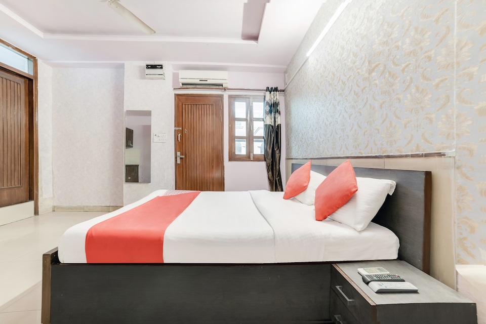 OYO 18771 Vishnu Home Stay, Lajpat Nagar Delhi, Delhi