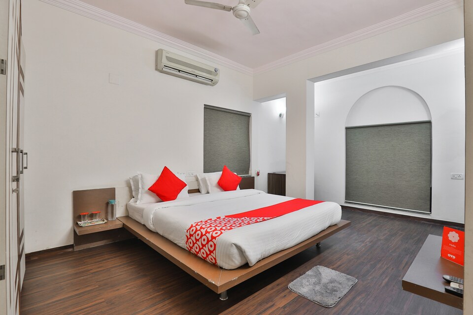 OYO 18776 Occazia Bungalow, SG Highway Ahmedabad, Ahmedabad