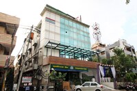 Capital O Chanson Hotels Near Pacific Mall Tagore Garden