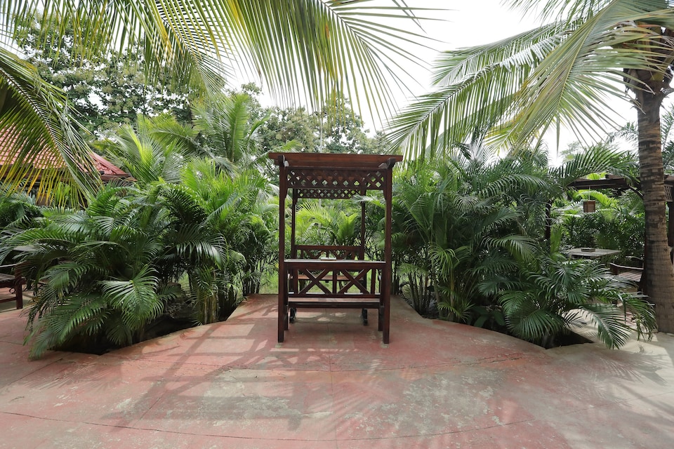 Capital O 18792 The Grand Neelam, Airport Road - Raipur, Raipur