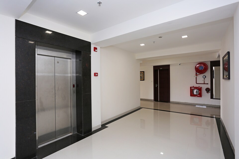 Capital O 18826 Hotel Emerald, Patia Bhubaneswar, Bhubaneswar