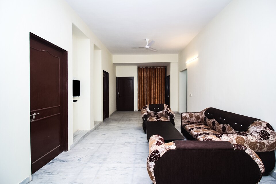 OYO Home 18866 Elegant 3BHK, Vaishali Nagar Jaipur, Jaipur
