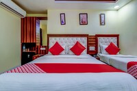 OYO Hotel Vision Palace Near Jama Masjid