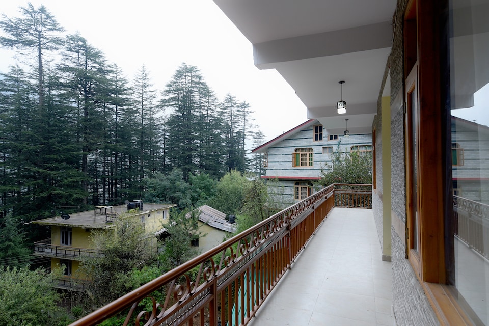 OYO 18868 Hadimba Valley Manali, Hadimba Temple Road, Manali