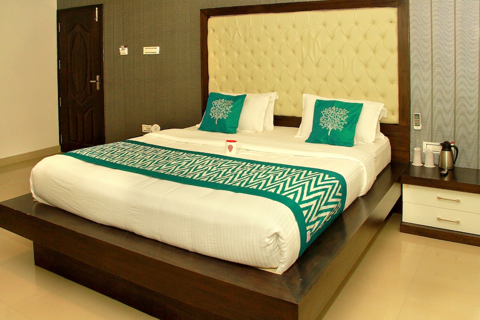 OYO 2915 Holiday Hill Hotel And Suites, Mananthavady, Wayanad