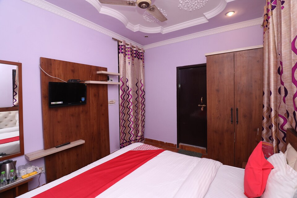 OYO 18875 Vindhyavasini Palace, Mahanagar Lucknow, Lucknow