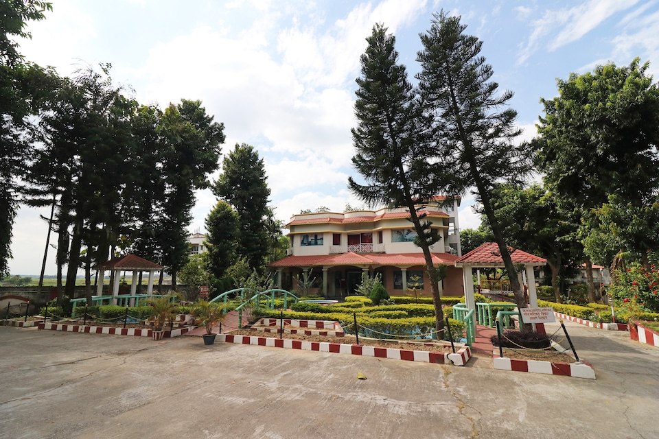 OYO 18879 Amantran Hotel & Resorts, Tarapith, Tarapith