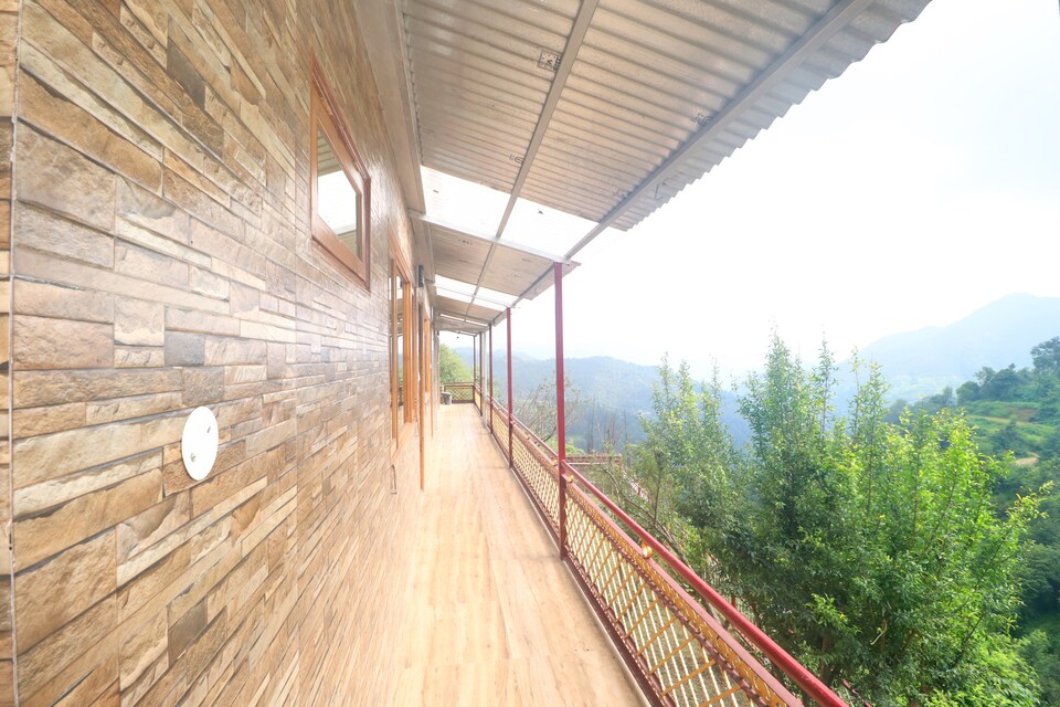 OYO Home 18883 Peaceful Stay, Shoghi, Shimla