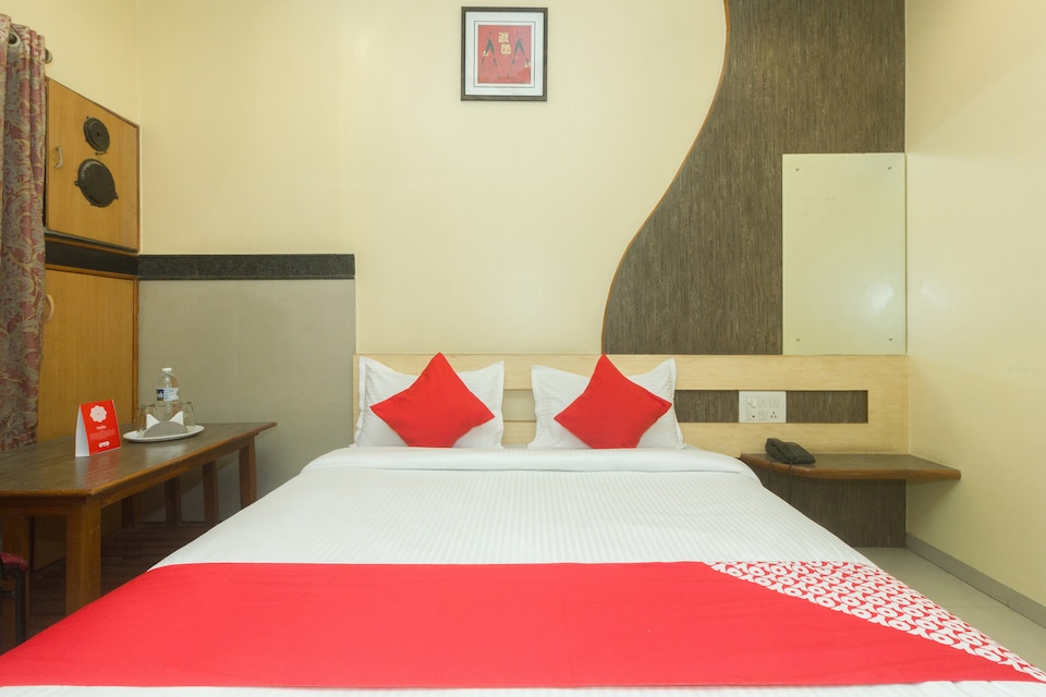 OYO Flagship  18893 Hotel Shweta, Shirdi, Shirdi