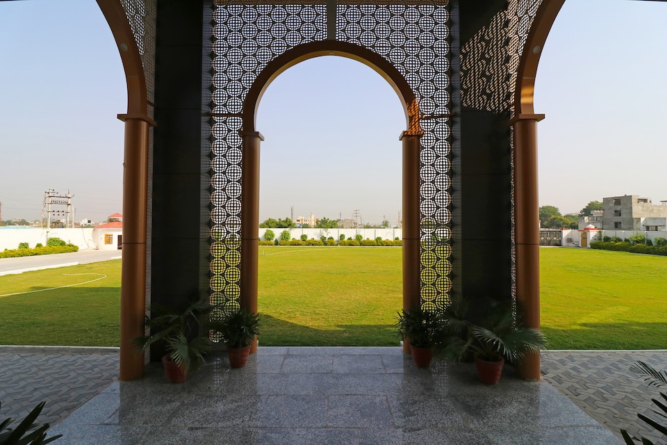 OYO 18894 Anand Luxury Villa, Gomti Nagar Lucknow, Lucknow