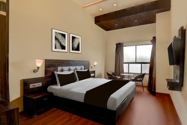 Super Townhouse Oak Sinhgad Road Crossway Formerly Popular Hotel