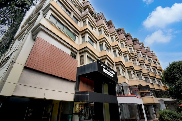 Townhouse Oak Sinhgad Road Crossway Formerly Popular Hotel