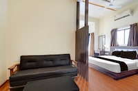 Super Townhouse Oak Sinhgad Road Crossway Formerly Popular Hotel