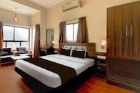 Super Townhouse Oak Sinhgad Road Crossway Formerly Popular Hotel