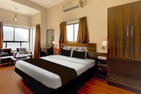 Super Townhouse Oak Sinhgad Road Crossway Formerly Popular Hotel