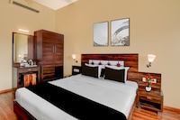 Super Townhouse Oak Sinhgad Road Crossway Formerly Popular Hotel