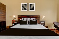 Super Townhouse Oak Sinhgad Road Crossway Formerly Popular Hotel