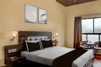 Super Townhouse Oak Sinhgad Road Crossway Formerly Popular Hotel