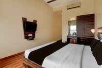 Super Townhouse Oak Sinhgad Road Crossway Formerly Popular Hotel