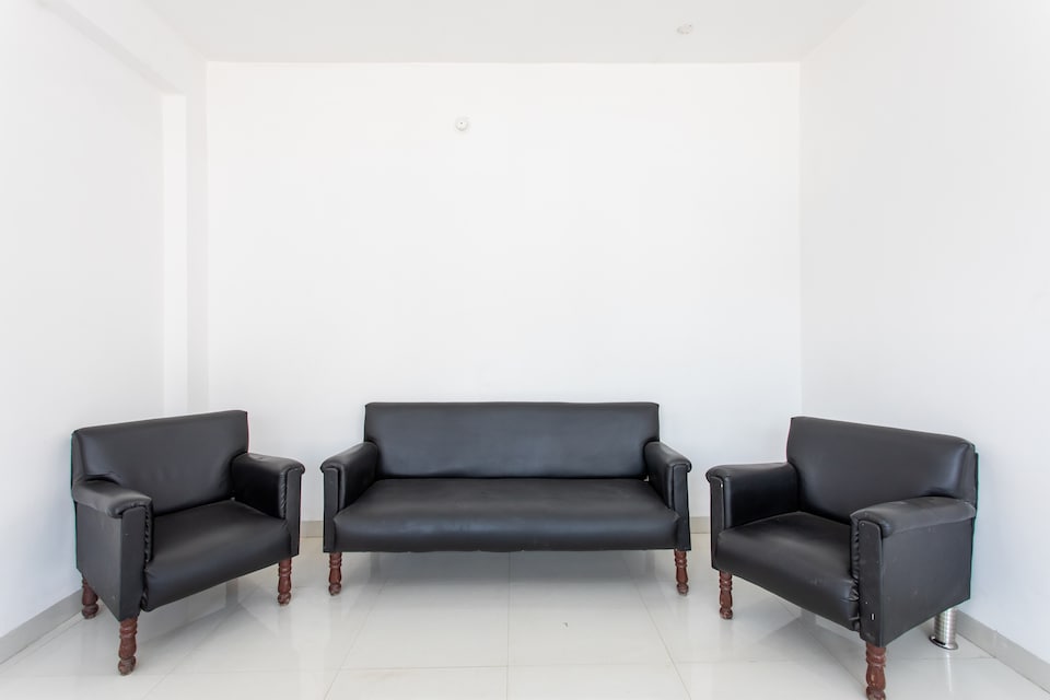 Hotel O Shiva Inn, Vijay Nagar Indore, इंदौर