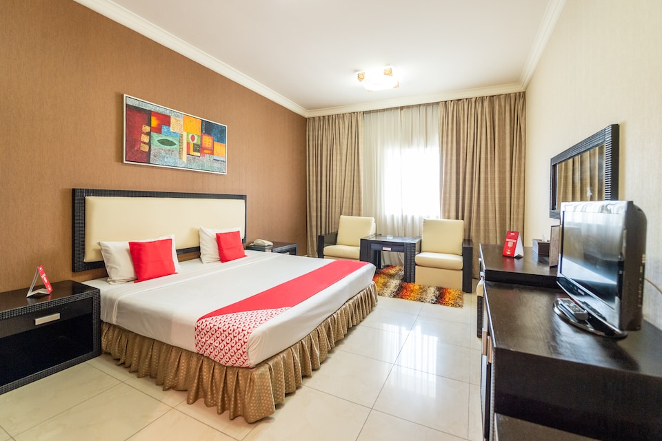 OYO 122 Crystal Plaza Hotel, Al Nud Sharjah, Sharjah