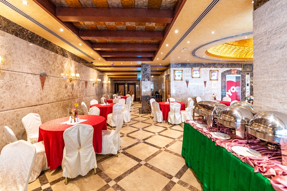 OYO 122 Crystal Plaza Hotel, Al Nud Sharjah, Sharjah