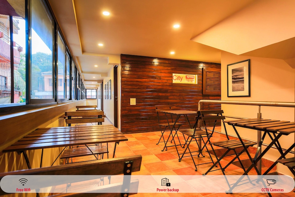 OYO 18951 City Xpress Hotel Rooms, Panjim Goa, Goa