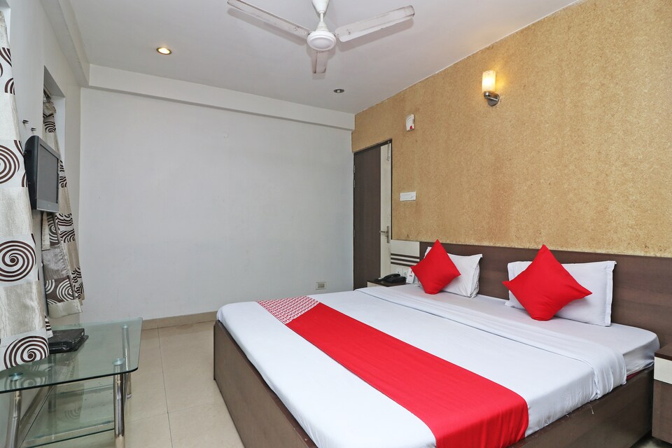 live on KOL1893, Howrah Kolkata, Kolkata