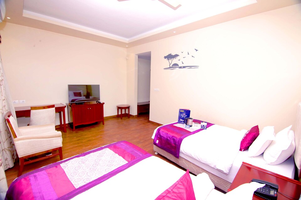OYO 2926 Resort Hotel Club Paraiso, Tatibandh Road, Raipur