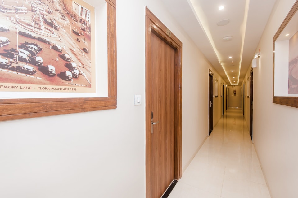 Hotel O by OYO Amber Palace, Mumbai CST-Churchgate-Colaba, Mumbai