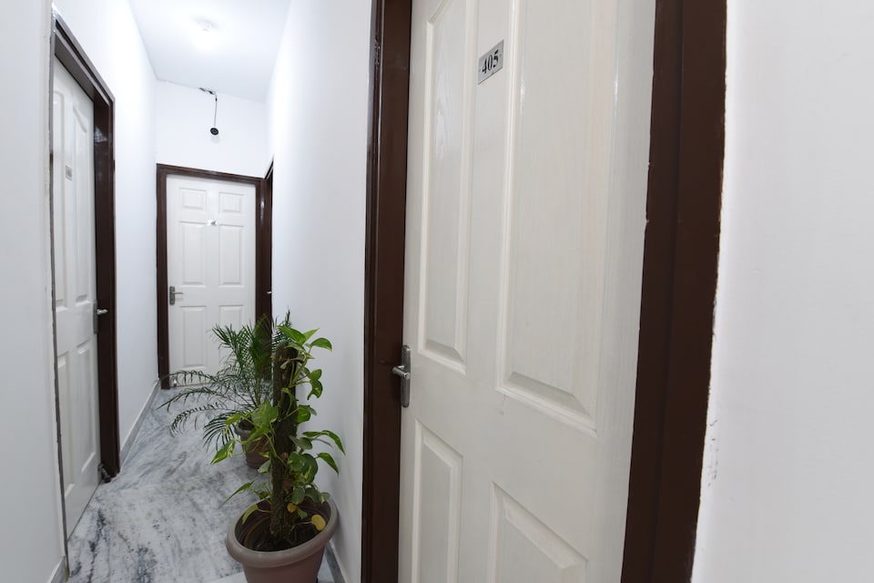 Townhouse OAK OOAK Hotels Delta 1, Greater Noida, Noida