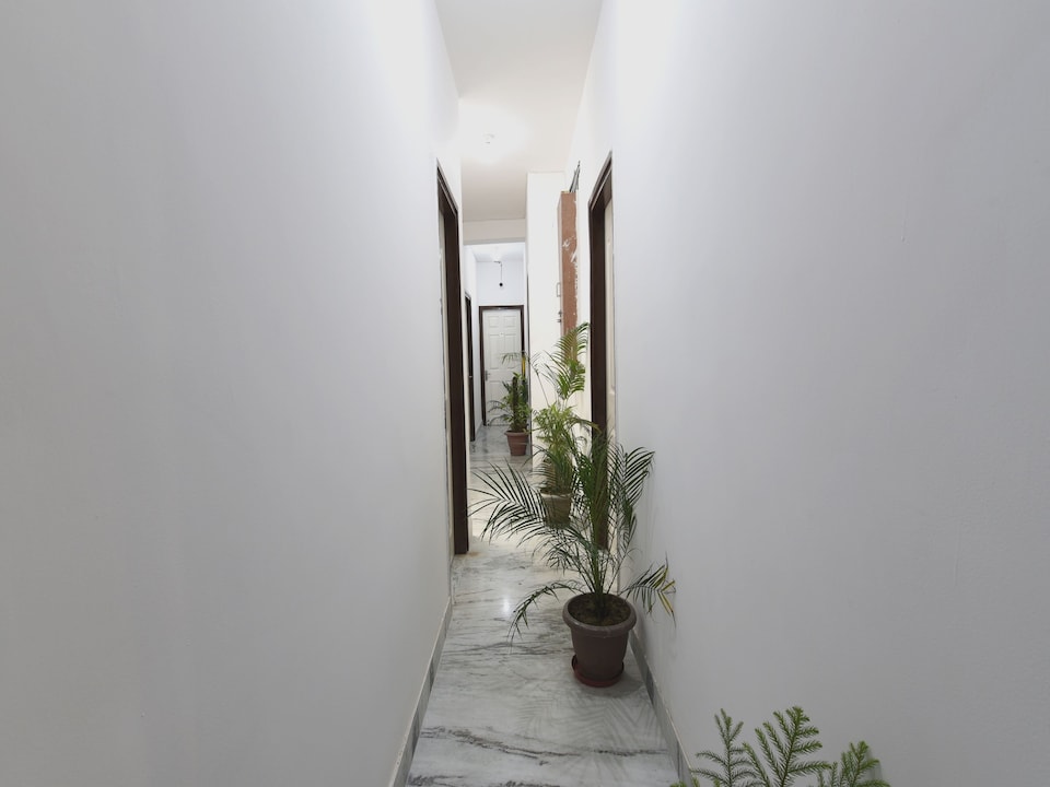 Townhouse OAK OOAK Hotels Delta 1, Greater Noida, Noida