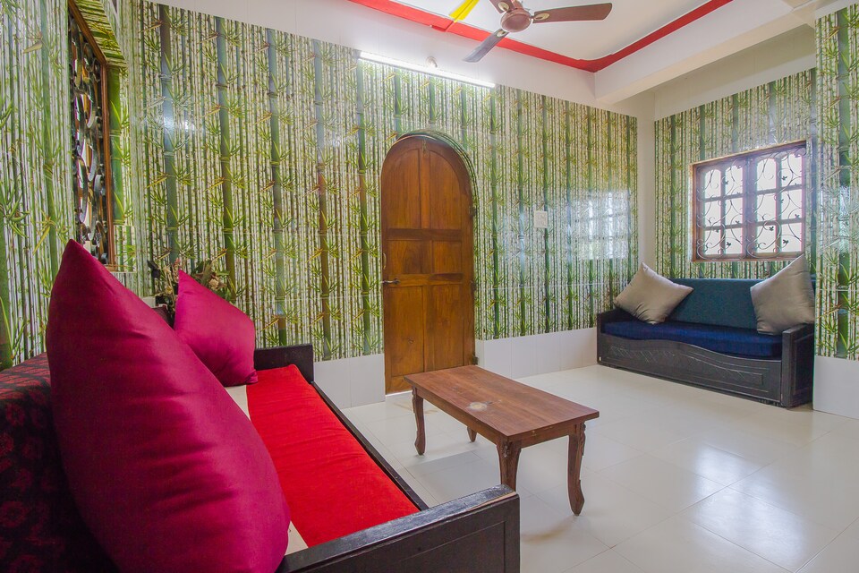 OYO Home 18984 Beachview 3BHK, Calangute Goa, Goa