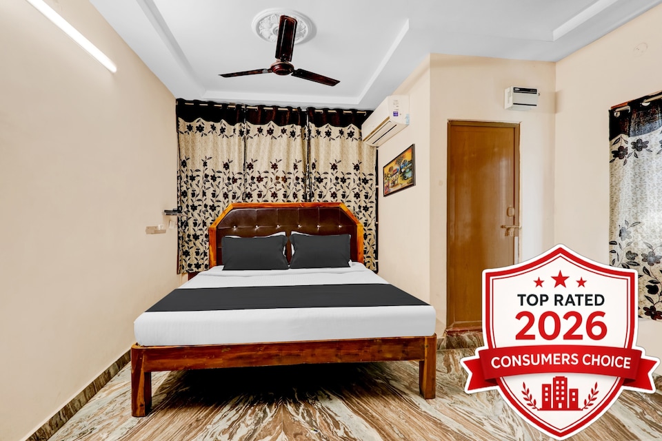 Super OYO Hotel O Adarsh Nagar Near Kavya Hospital, MVP Colony Visakhapatnam, Visakhapatnam