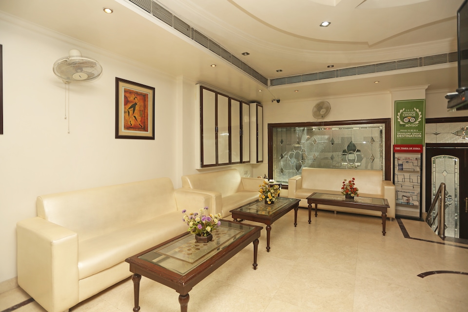 OYO 546 Hotel Paras International, Karol Bagh Delhi, Delhi