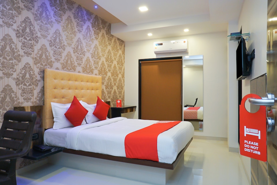 OYO 18995 Hotel Airport Annex, Viman Nagar, Pune