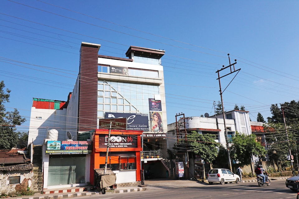 OYO 19008 HOTEL DOON 777, Dehradun ISBT, Dehradun