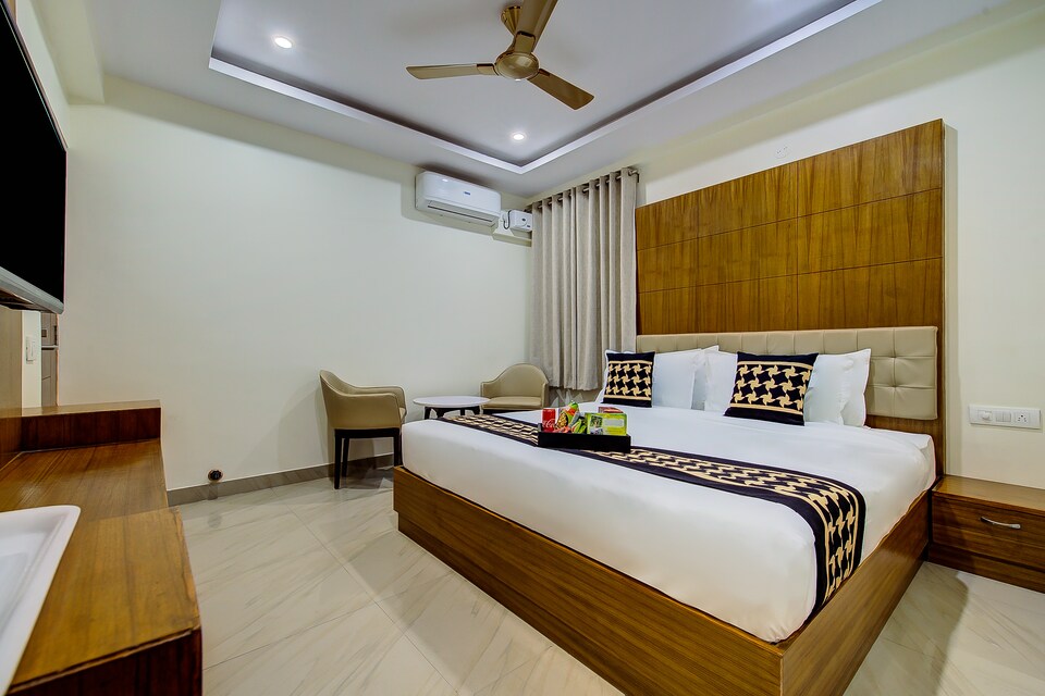 Collection O 30015 Kanaka Grand Hebbal, Hebbal Bangalore, Bangalore