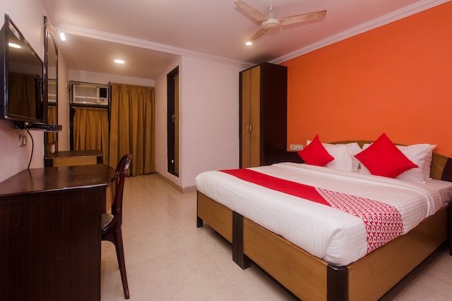 OYO Hotel Palm Star