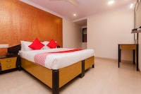 OYO Hotel Palm Star