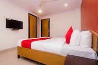 OYO Hotel Palm Star