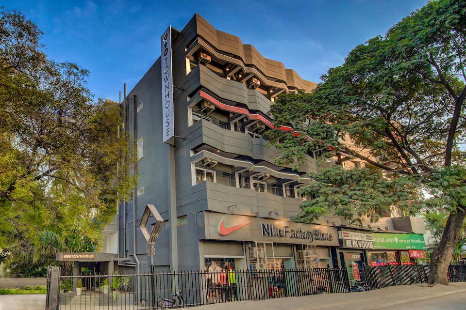 OYO Townhouse 073 Swargate Near Shreemant Dagdusheth Halwai Ganpati Mandir, Swargate Pune, Pune