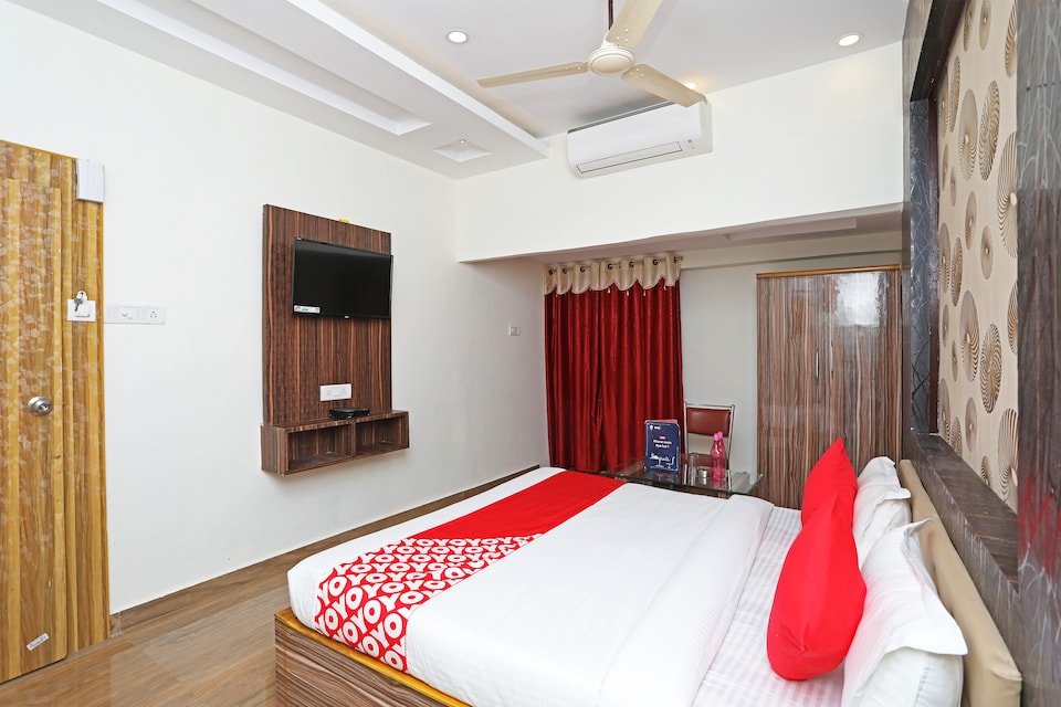 OYO 19144 Hotel Rainbow, Jaidev Vihar, Bhubaneswar