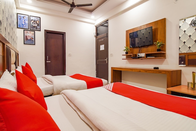 OYO Hotel Great Shiva Dlx Near Gurudwara Shri Bangla Sahib