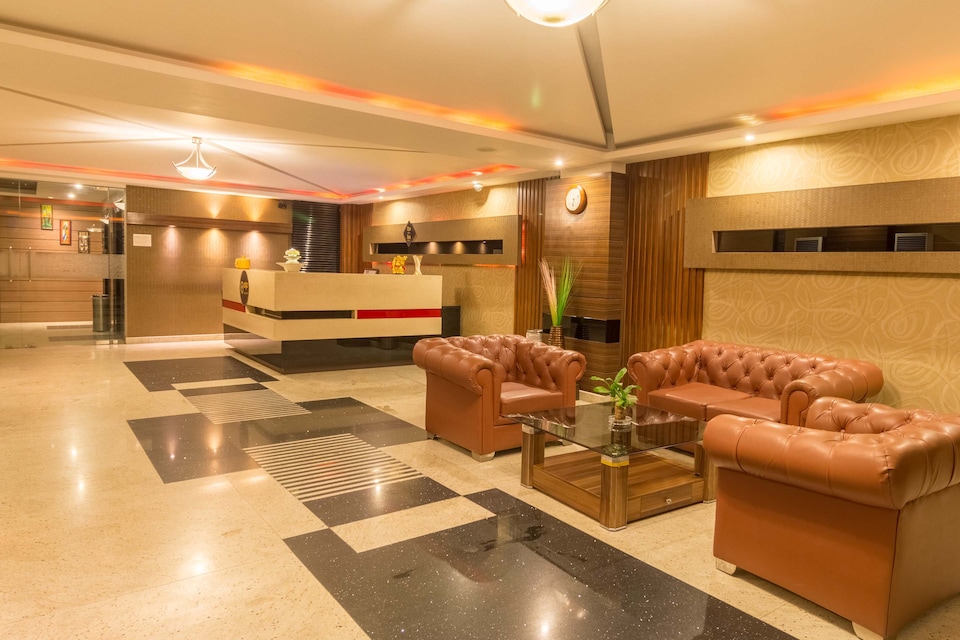 OYO 2936 Hotel Contour, Platan Bazar Guwahati, Guwahati