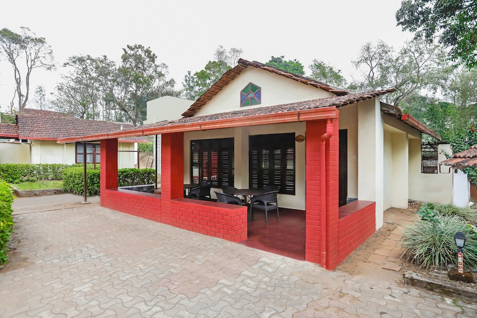 OYO 19168 Alathcad Homestay, Madikeri, Coorg