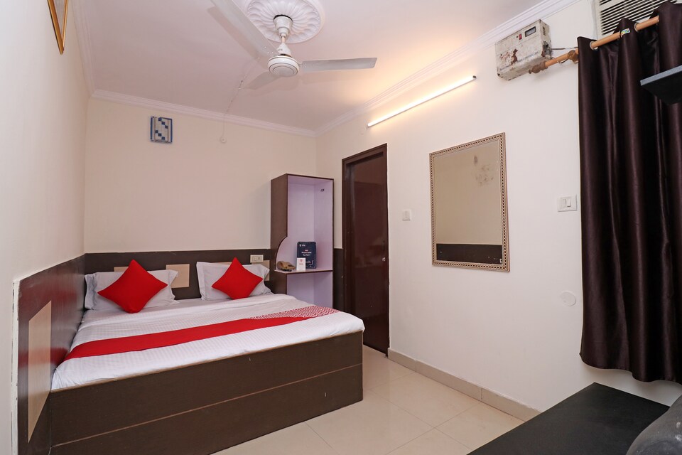 OYO 19170 Dezire, Har Ki Pauri Haridwar, Haridwar