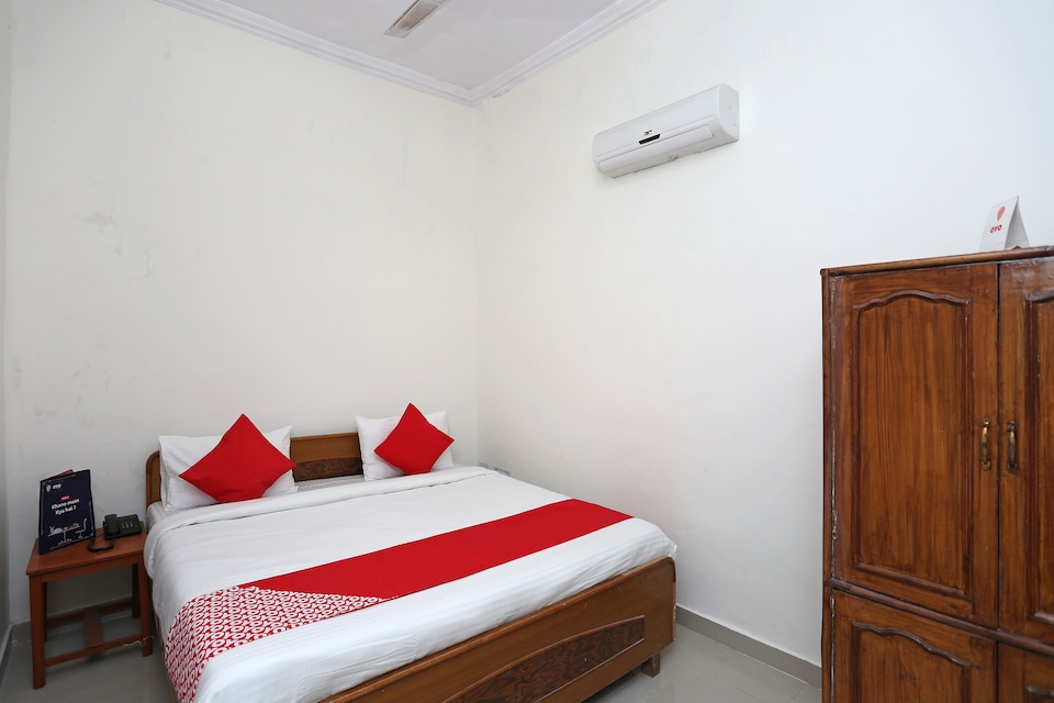 OYO Hotel Loknath Inn Near Munshi Pulia Metro Station, New High Court Lucknow, Lucknow