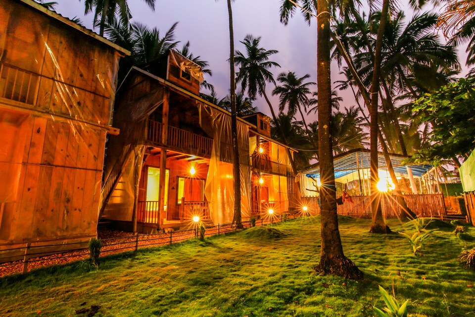 OYO 19172 Sea View Wooden Cottages, Anjuna Vagator Goa, Goa